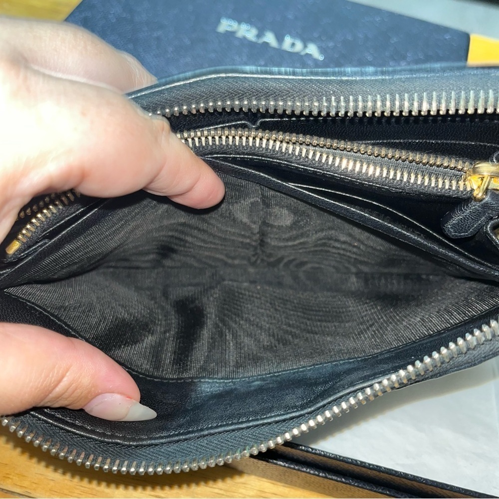 PRADA Milano PRADA Nappa Gaufre Black Leather Nero Zip Around Long Wallet - Picture 14 of 14